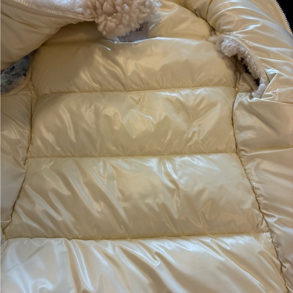 Stunning teddy Moncler down cream puffer vest! - Picture 8 of 15